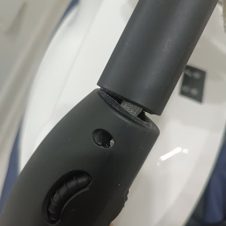 Sadece Üç Kullanımda Buhar Tabancası Ayrıldı Ve Garantili Tamir Talebi