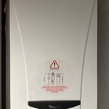 Baymak Kombisinde Sürekli Su Kaçırması Ve Garanti Kapsamında Değişim Talebi