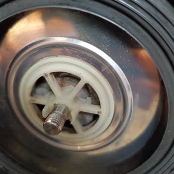 Aura Cleanmax İç Kısmında Paslanma Oldu