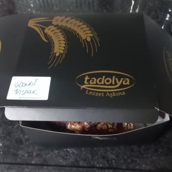 Tadolya Şubesinde Bozulmuş Doğum Günü Pastası Ve İade Talebi