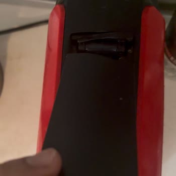 Cafissimo Makinesinin Kırılan Kapağı İçin Uygun Fiyatlı Yedek Parça Talebi