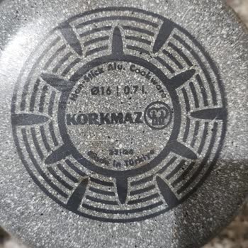 Korkmaz Mutfak Eşyaları Tencerenin Kapağındaki Camın Kendiliğinden Patlamış Olduğunu Gördük