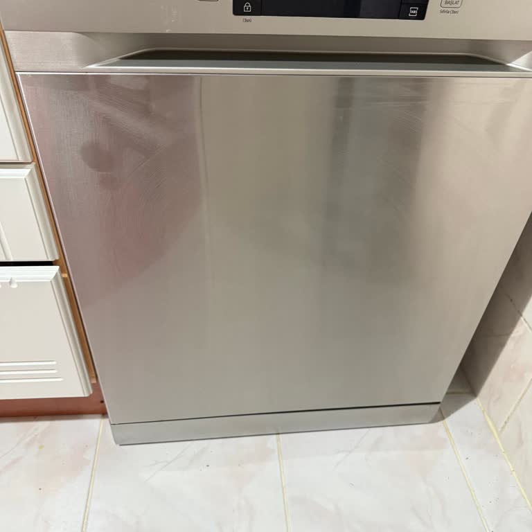 Samsung Bulaşık Makinesi Kirli Ve Lekeli Çıkan Bulaşıklar Nedeniyle İade Talebi