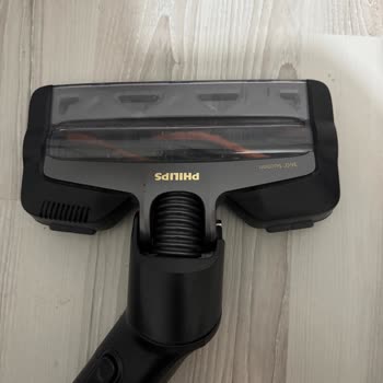 Philips 8000 Kablosuz Süpürge Başlığı Kendi Kendine Kırıldı Ve Müşteri Hizmetlerinden Yanıt Bekliyor