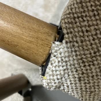 Modalife Ankara Pursaklar Şubesinde Garanti Kapsamındaki Defolu Sandalyeler İçin Servis Gönderilmedi