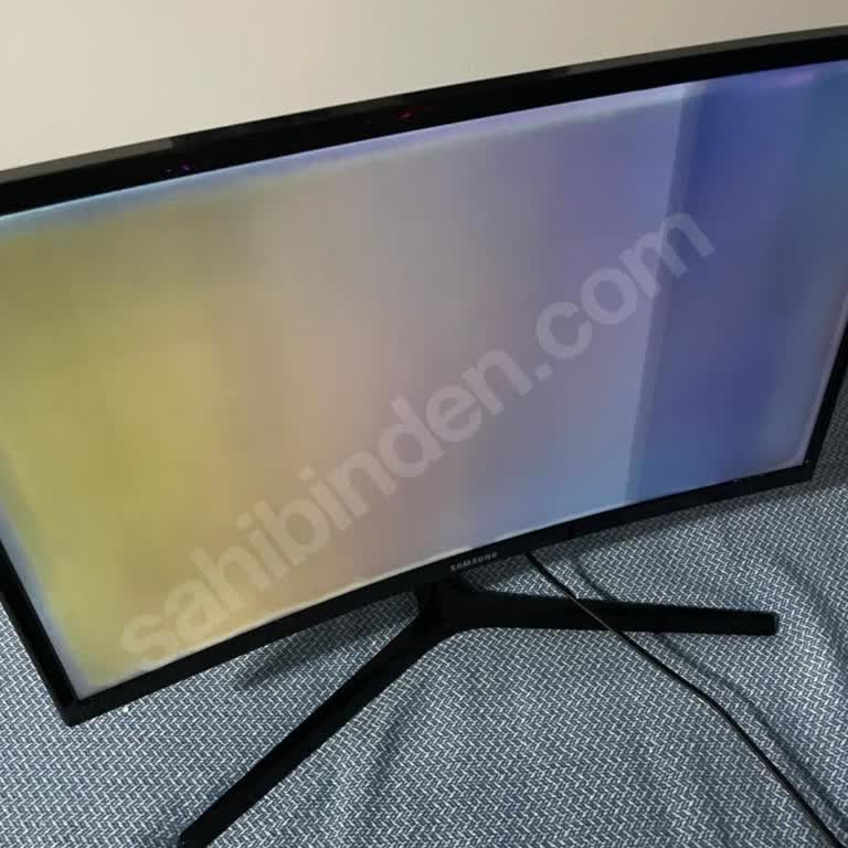 Samsung CHG90 Monitörde Renk Bozukluğu Ve Yatay Çizgi Sorunu Servis İletişimsizliği