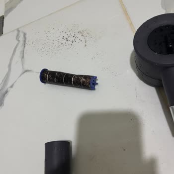 Kahverengi Ve Çamurlu Su Akması Acil Hat Temizliği Talebi