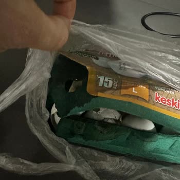 Ramazan Sahurunda Gelen Kırık Yumurtalar İçin Acil Değişim Talebi