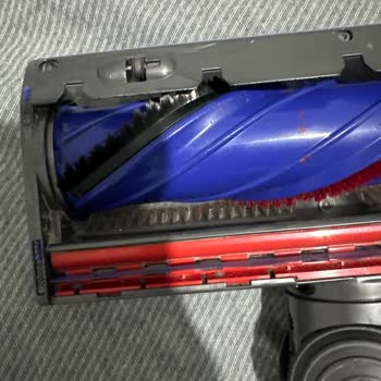 Dyson V12 Süpürge Servis Sorunları Çözülmedi, Müşteri Desteği Yetersiz
