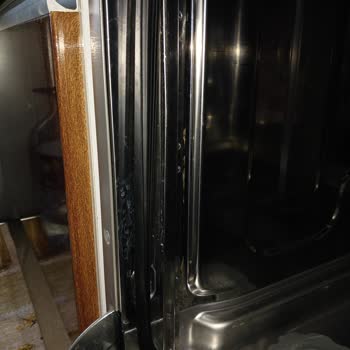 Garanti Altındaki Bulaşık Makinesinde Parça Çıkması Ve Ücretsiz Onarım Talebi