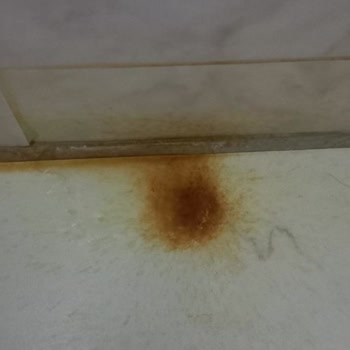 Arsu Banyo Bataryasında Paslanma Ve Cevapsızlık