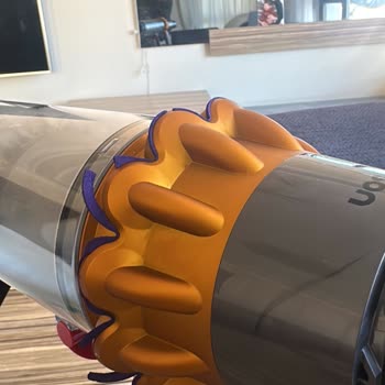 Dyson V15 – Warranty Claim For Seal Deformation And Air Leakage