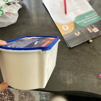 Kırık Dondurma Ve Küflü İrmik İçin Tam İade Talebi