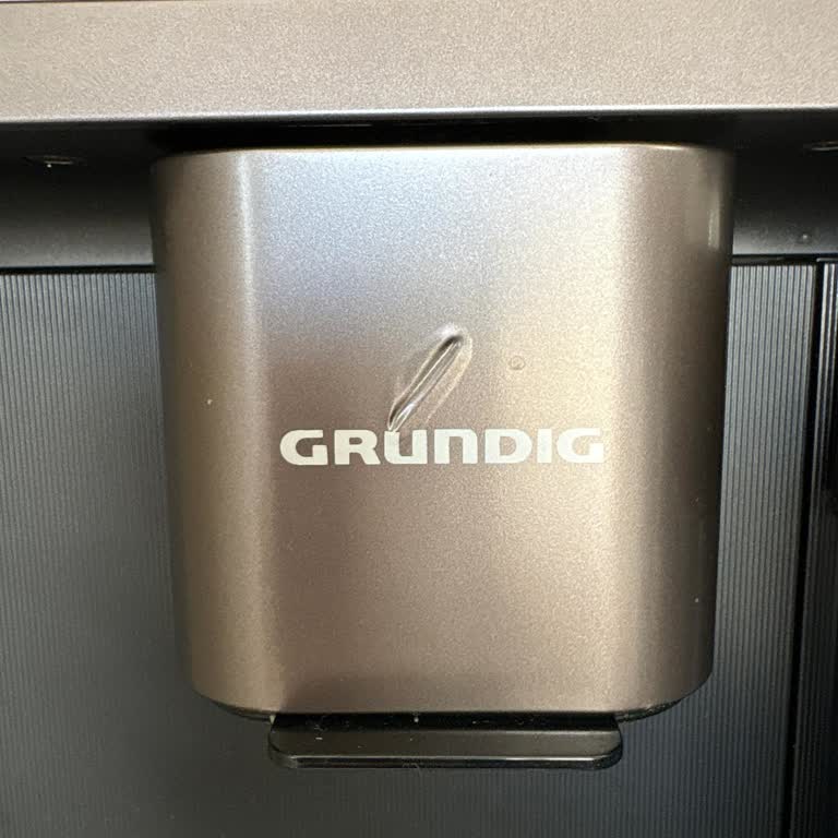 Yeni Grundig Espresso Makinesinde Dış Gövde Çökmesi Ve Garanti Talebi