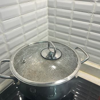 Cookplus Çelik Tencere Setinde Cam Kapağın Ani Patlaması Güvenliği Tehlikeye Atıyor