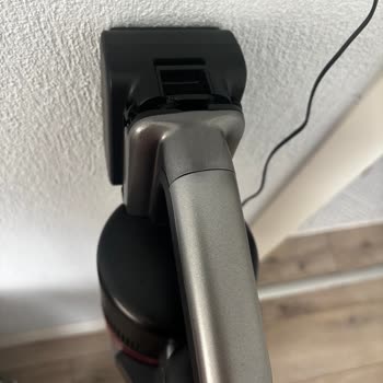 Philips 8000 Dik Süpürge Şarj Parçası Çabuk Kırıldı, Garanti Değişimi Talep Ediyorum