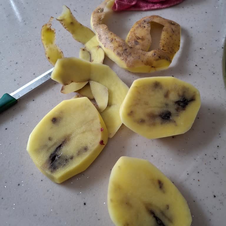 BİM Markette Bozuk Patatesler Nedeniyle Para Boşa Gitti