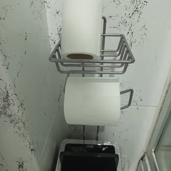 Gardan Hotel Isınma Probleminin Giderilmeden Misafir Kabul Edilmesi ve Mutfakta Böcek Olması