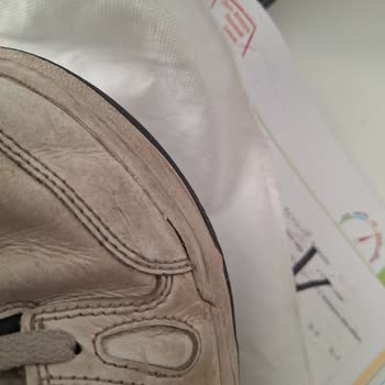 Kısa Sürede Deforme Olan Nike Ayakkabı Ve Tekrarlanan Yanıltıcı İnceleme Sonuçları