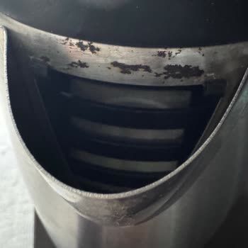 Bosch Çaycıda Tekrar Eden Paslanma Sorunu Ve Kalıcı Değişim Talebi