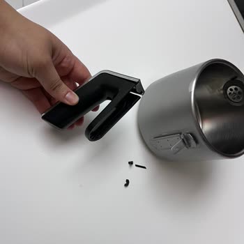 Garanti Kapsamındaki Çay Makinesinin Kulpu Kırıldı Ve Ücretsiz Değişim Talebi