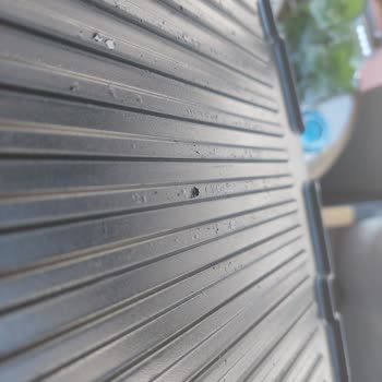 Tefal Gourmet Minute Tavasının İç Yüzeyi Soyuluyor