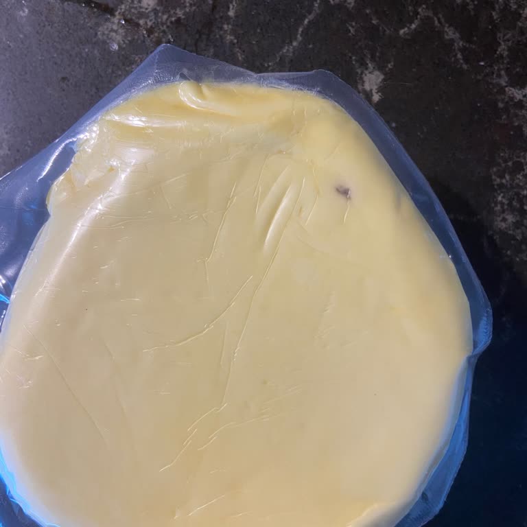 Kebir Tereyağ İçindeki Siyahlık