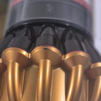 Dyson V16 Hazneden Dökülme Ve Servis Reddi