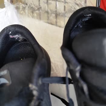 Skechers Arc Fit Ayakkabım Üç Ayda İç Topuk Deformasyonu Yaşadı