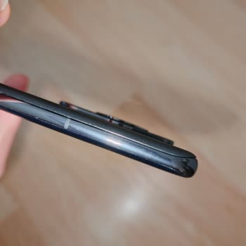 Outlet Huawei Telefonunda Tekrarlanan Servis Arızaları Ve Hemen Değişim Talebi