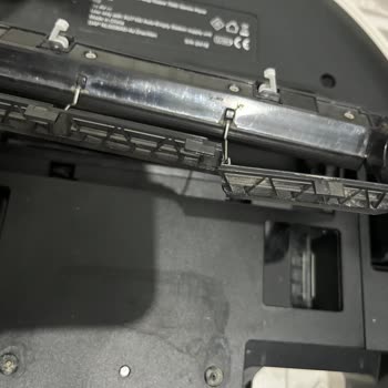 Garanti Kapsamındaki Robot Süpürge Çatlakları Ve Ücretsiz Onarım Talebi