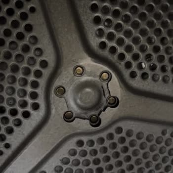 Beko D73KT Kurutma Makinesinde Darbe Olmadan Kırılan İç Parça İçin Ücretsiz Onarım Talebi