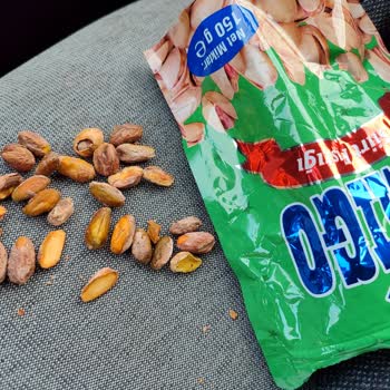 Şok Market’ten Alınan Amigo Siirt Fıstığının Küflü Olması Sağlık Riskine Yol Açtı