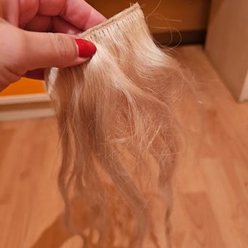 “%100 Gerçek İnsan Saçı” İddiası Yanıltıcı: Saçlar Dolaşarak Kırıldı