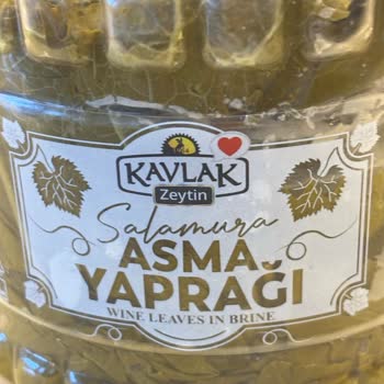 Son Kullanma Tarihi Geçmemiş Olsa Da Küflü Asma Yaprağı