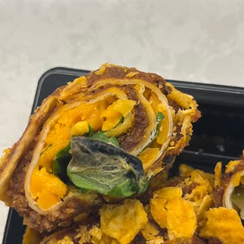 Suşi Çiğköfte Siparişinde Tırtıl Görüldü