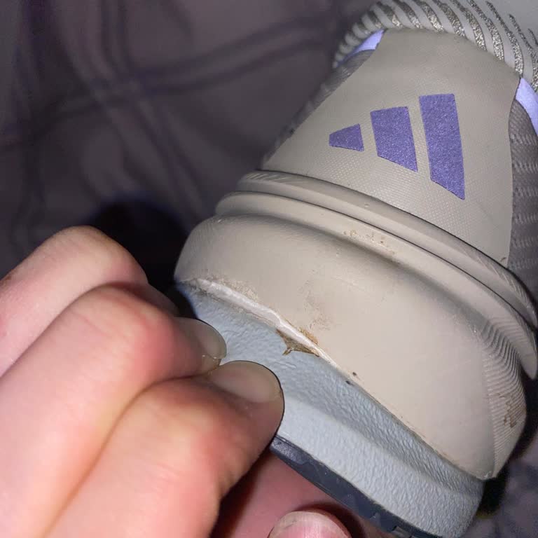 Ayakkabının Bir Hafta İçinde Tabandan Açılması Ve Değişim Talebinin Reddedilmesi