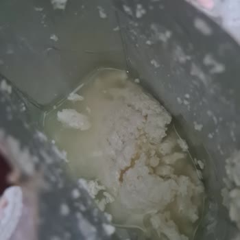 İçim Markalı Süt Kapağı Kapalı Olmasına Rağmen Bozuldu Ve Katılaştı