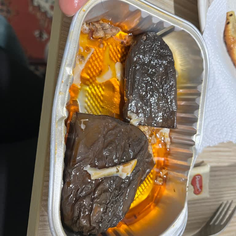 İsparta İyaş Market’ten Alınan Yaprak Sarmasında Saç Keşfi