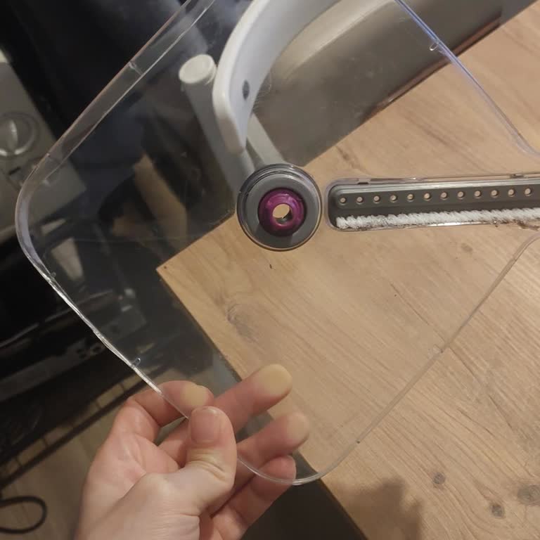 Mop Kovası İçindeki Şeffaf Parça Yamuldu, Yedek Parça Talebi