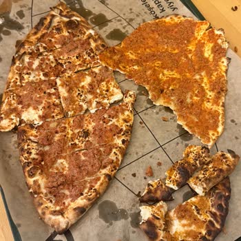 Kıymalı Pidenin Malzeme Eksikliği Ve Personelin İlgisizliği