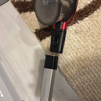 Philips Dikey Süpürge Bağlantı Parçasının Kendi Kendine Kırılması Ve Garanti Talebi