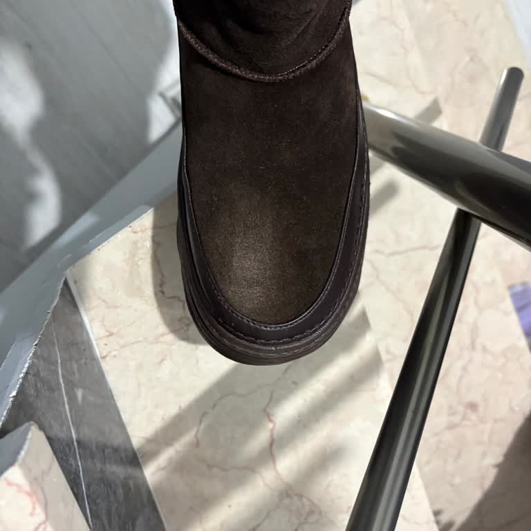 Defolu Botlarda Deri Soyulması Ve Renk Deformasyonu, Değişim Talebi