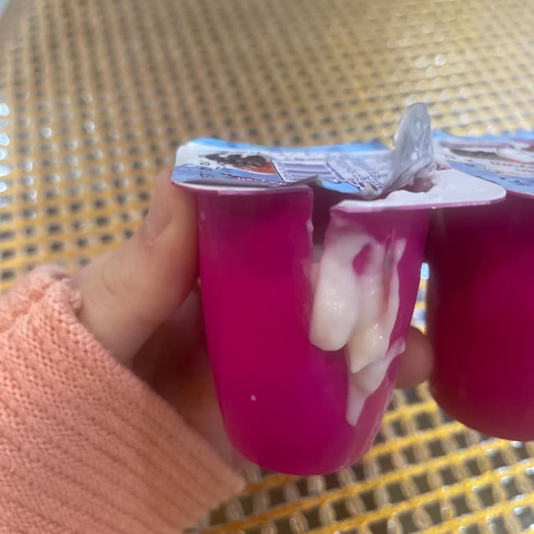 Sütaş Büyümix Orman Meyveli Ürünün Patlak Ambalajı Hijyen Ve Güvenlik Endişesi