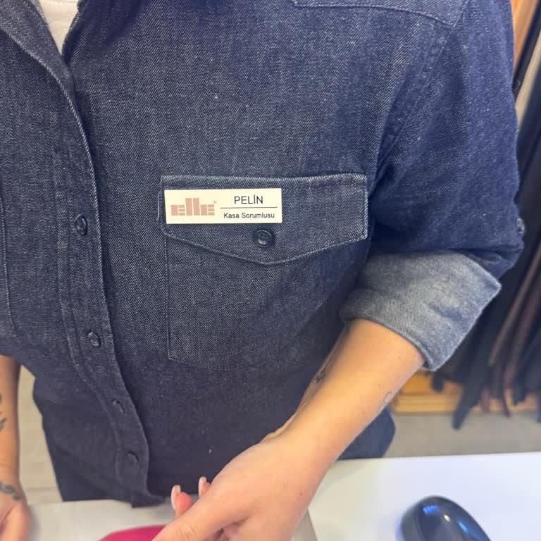 Elle Beylikdüzü Mağazasında Kaba Ve Saygısız Üst Düzey Personelin Davranışı