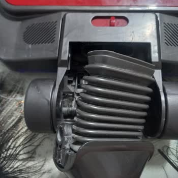 Dyson Başlık Kırılması Ve Yedek Parça Bulamama Nedeniyle Ücretsiz Parça Talebi