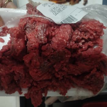 Sağlık Endişesi Yaratacak Ertesi Gün Son Kullanma Tarihli Et Ürünleri Ve Şikayet İşlemi Sorunu