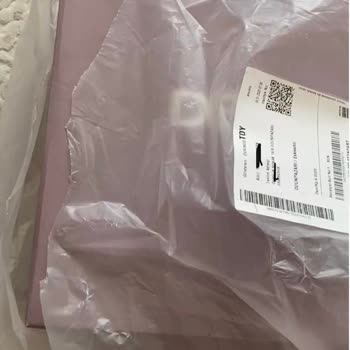 Eksik Sandalet Ve Hasarlı Paket Şikayeti