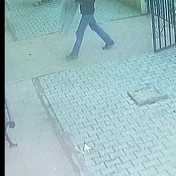 Eksik Sandalet Ve Hasarlı Paket Şikayeti