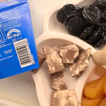 Son Kullanma Tarihi Geçmemiş Ülker Fındıklı Sütlü Çikolata Bozuldu